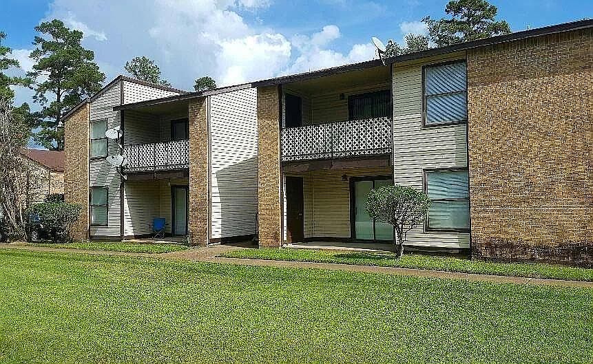 1st image of 808 Charles Barker Ave #511