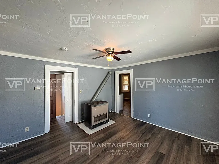 1270 Crooks St — Photo 5