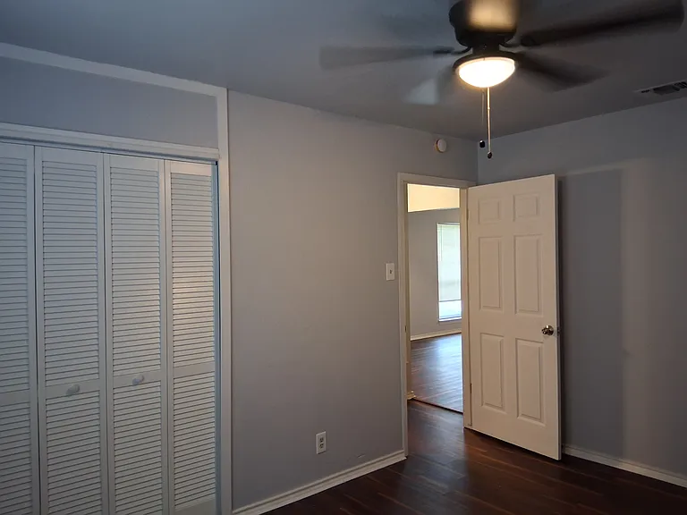 4411 Lakewood Dr — Photo 9