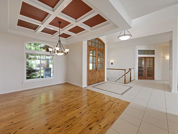 5th image of 5710 S Savannah Ln