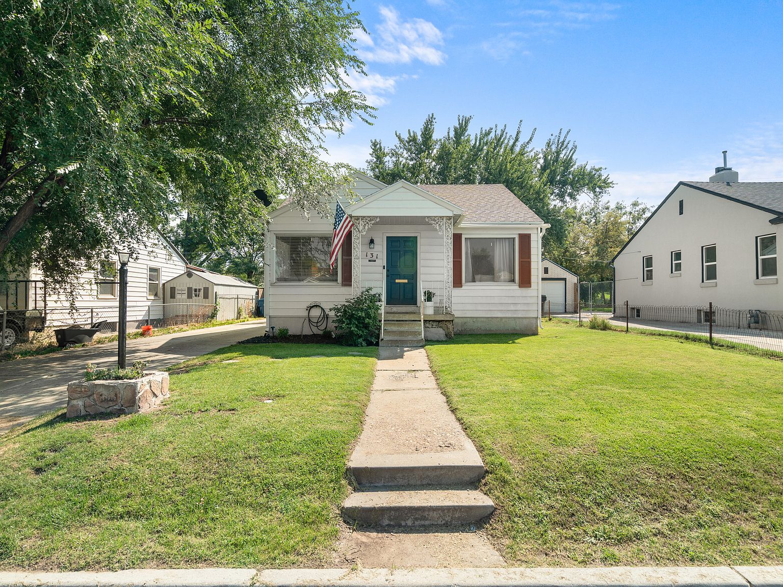 131 S Country Club Dr