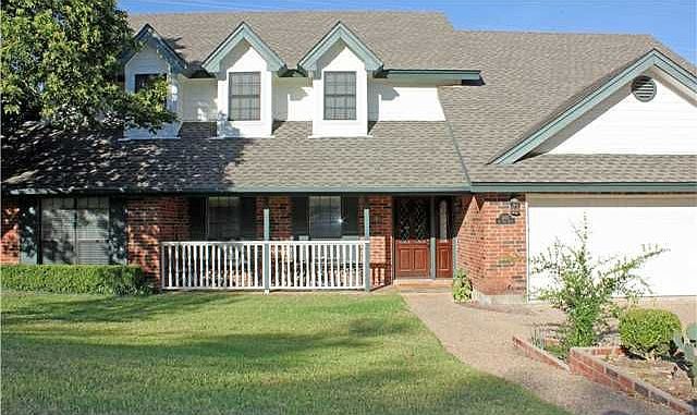 1st image of 1605 Bay Hill Dr