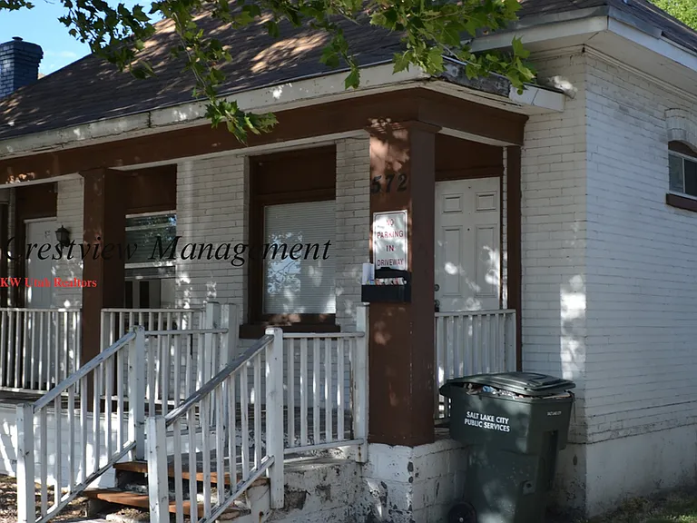 572-574 N 400 W — Photo 1