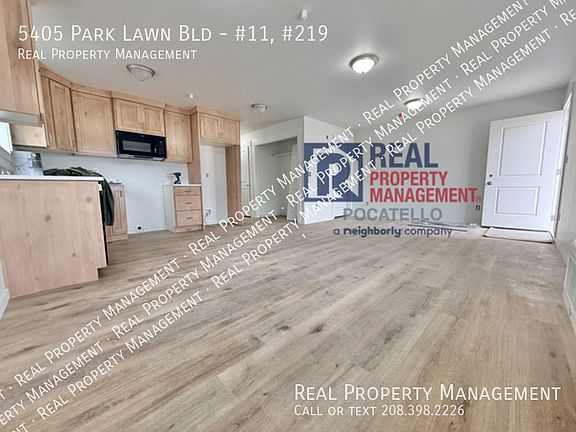 3rd image of 5405 Park Lawn Dr #11-219