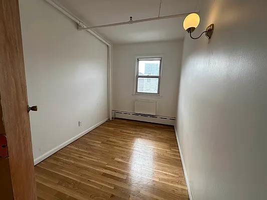 Rented by Capri Jet Realty Corp | media 15