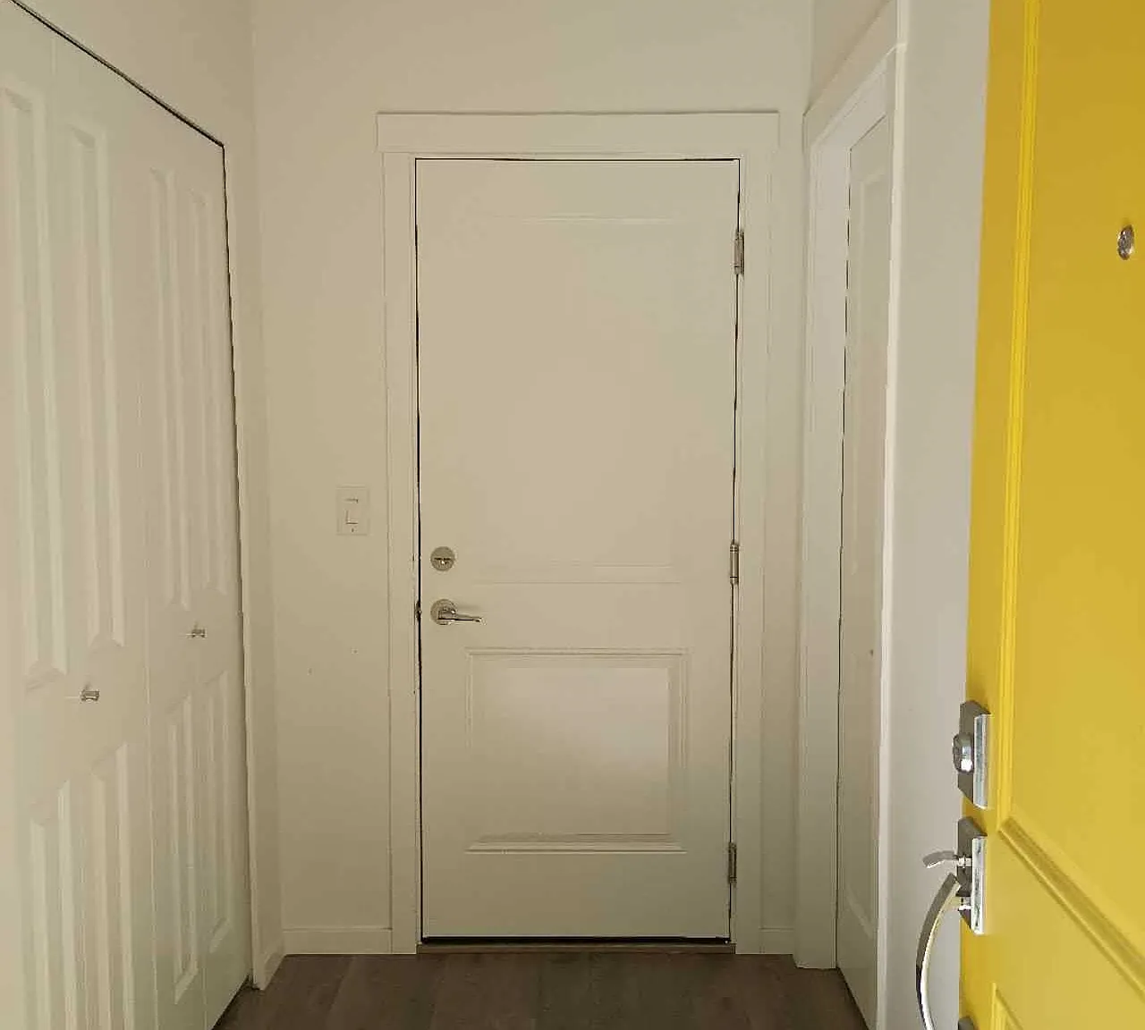 3 bed, 1350 sqft, $3,350 — Photo 4
