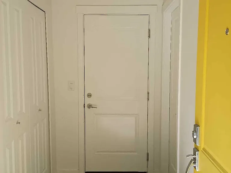 16337 15th Ave — Photo 4