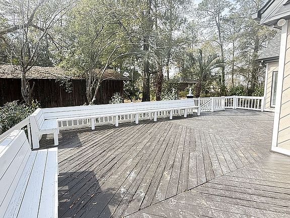 WRAP AROUND DECK