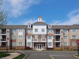 5110 Enclave Cir BUILDING 5, Somerset, NJ 08873