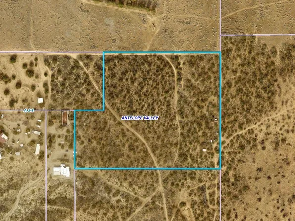 Vic Bob Gaps Rd, Llano, CA 93544