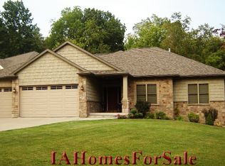 1807 Grannie Smith Ln NW, Cedar Rapids, IA 52405