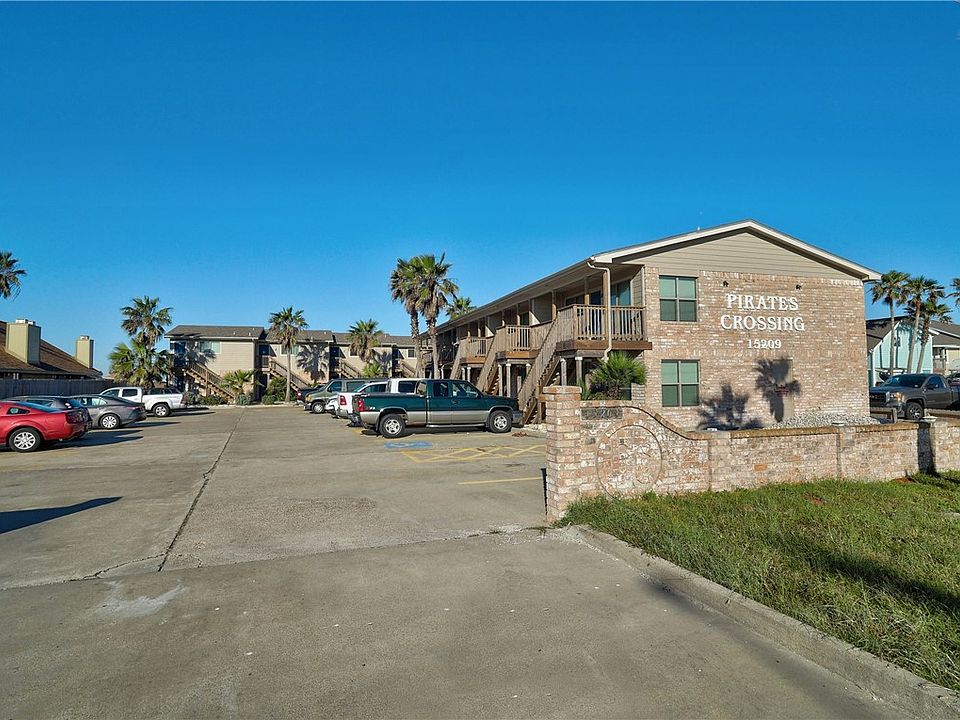 1st image of 15209 Leeward Dr #6