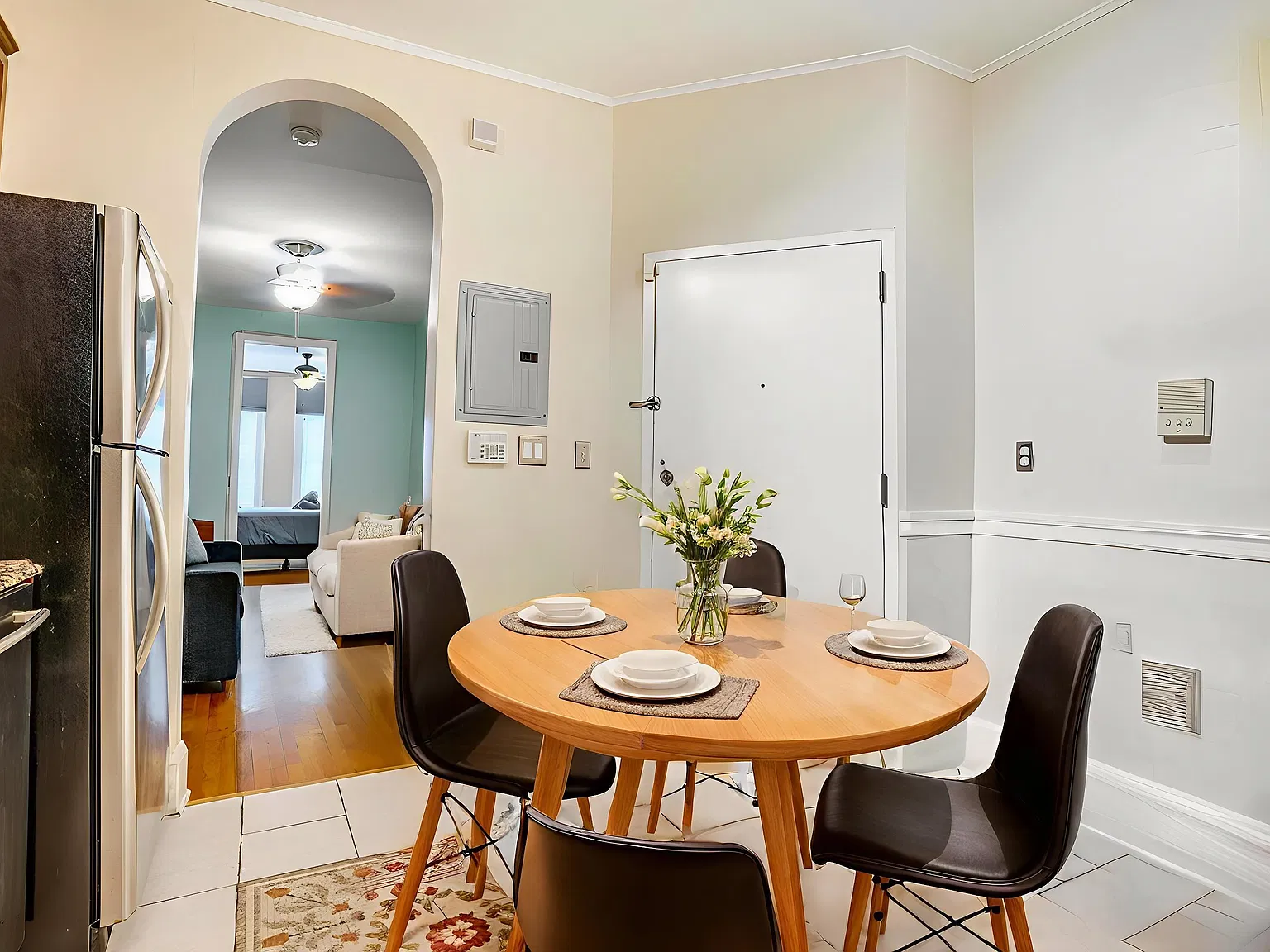 1 bed, 1.0 bath, 534 sqft, $3,250 — Photo 2