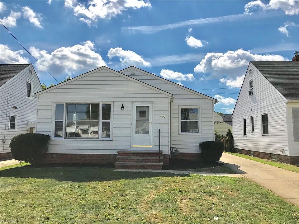 1st image of 915 Parkleigh Dr