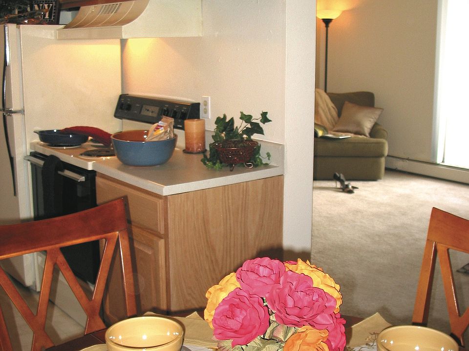 2nd image of 1000 W Burnsville Pkwy APT 304
