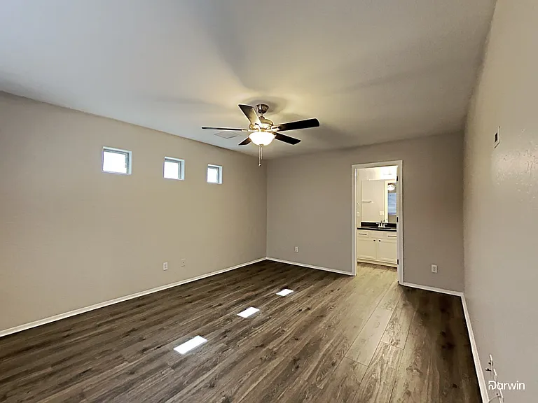 7218 S 37th Dr — Photo 6