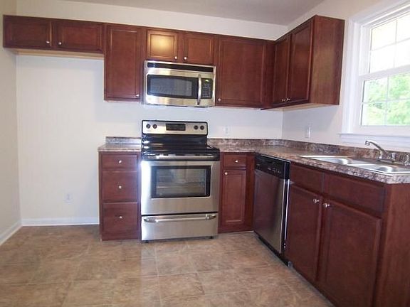 3rd image of 5229 Morwanda St NW