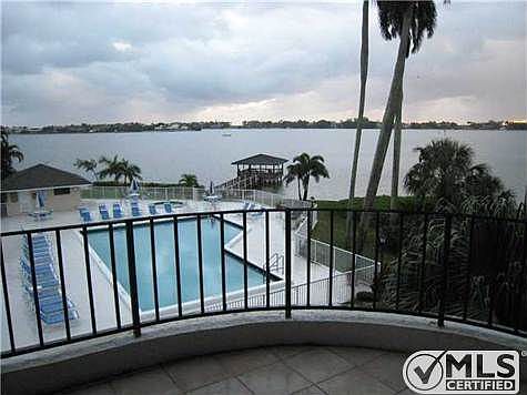 3rd image of 8200 Lakeshore Dr APT 307