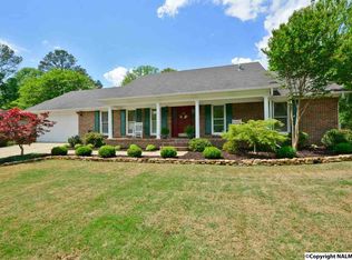 1807 Hayes St SW, Hartselle, AL 35640