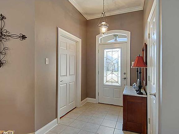 3rd image of 133 Montpelier Dr