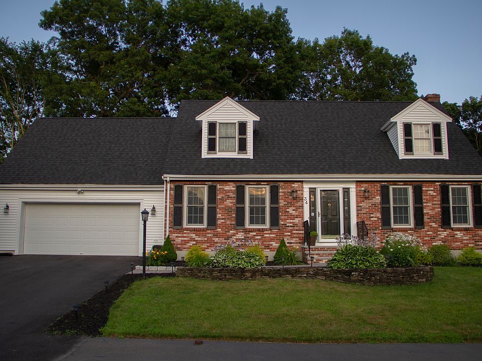 1st image of 34 Tiffany Dr