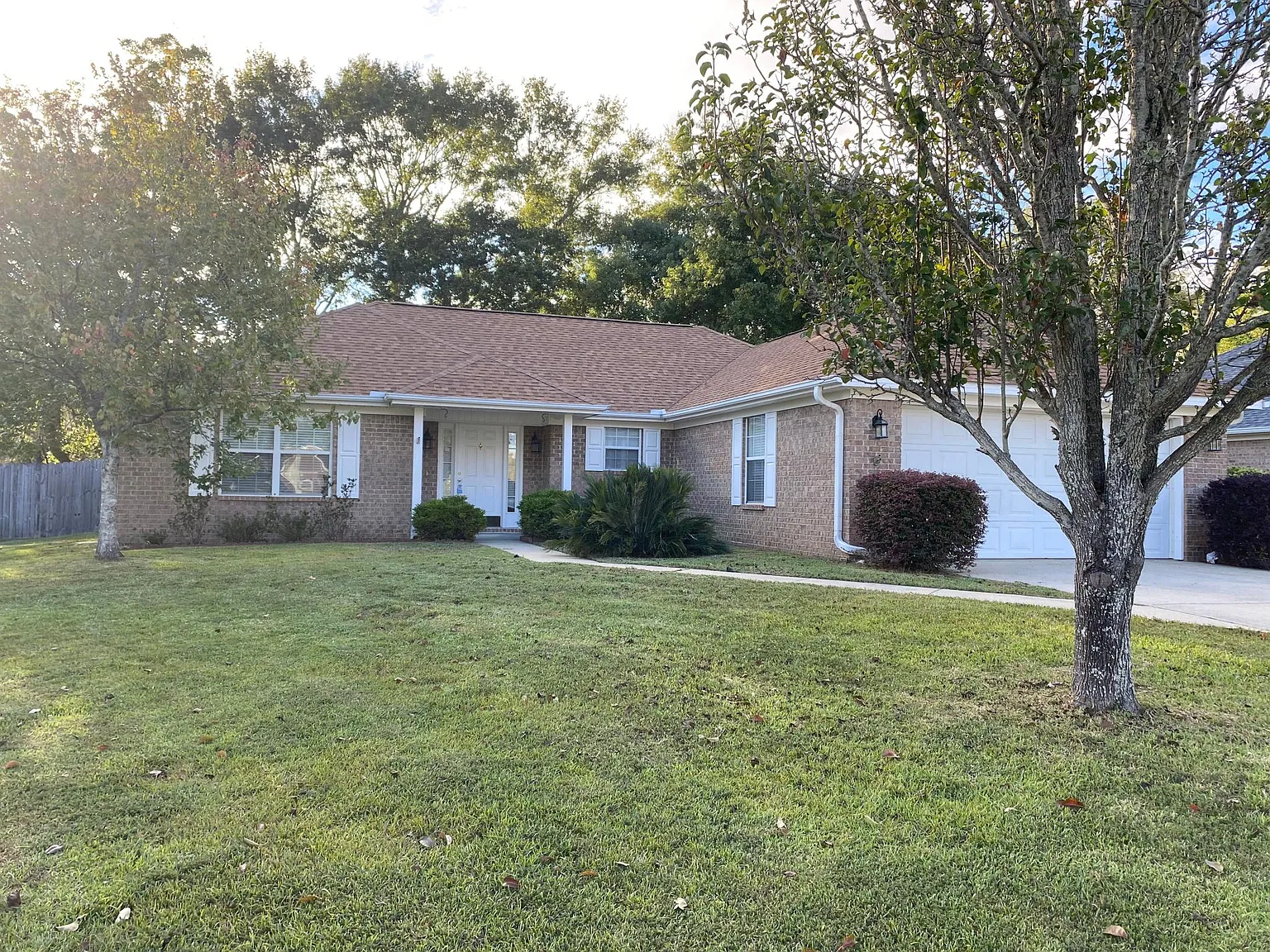 3 bed, 1575 sqft, $2,000 — Photo 2