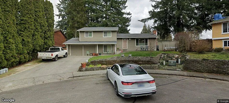 8617 3rd Dr SE