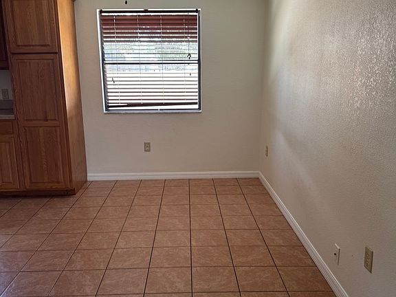 4th image of 2008 Griffin Rd APT B