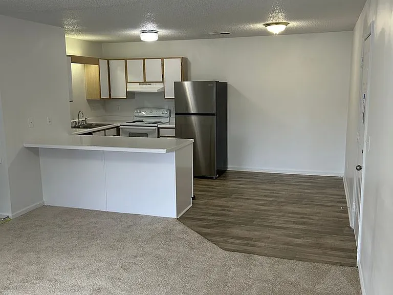 Arlington Apartments — Photo 158