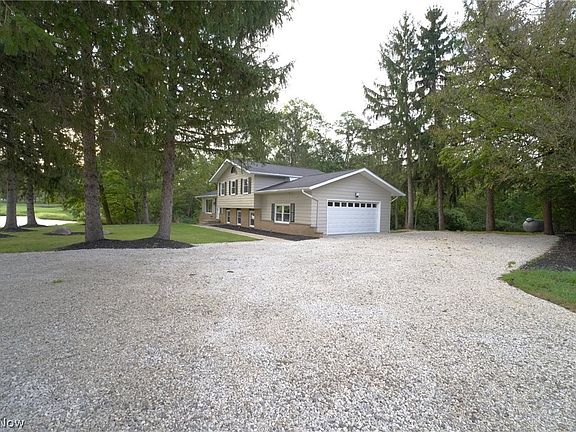 3rd image of 3954 Remsen Rd