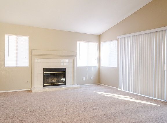 2nd image of 407 E Avenue J9