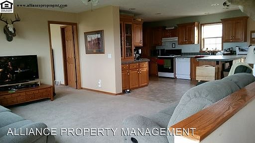2nd image of 550 Tracy Ann Dr