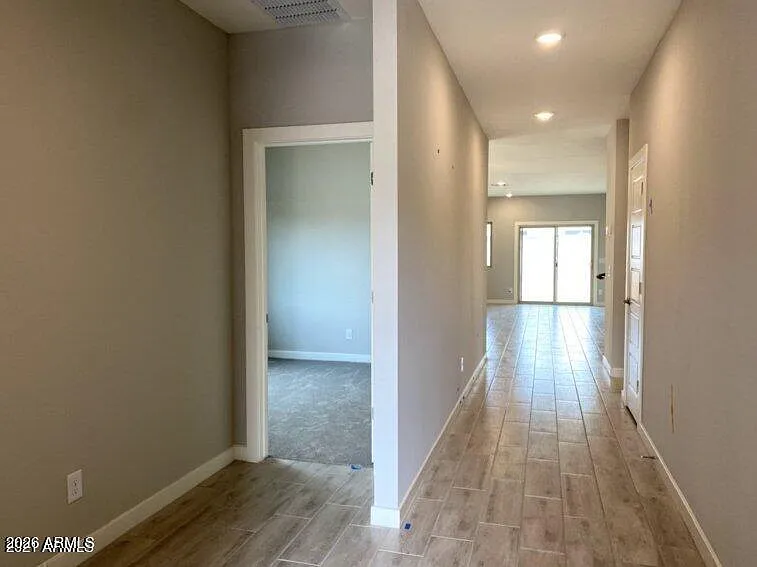 976 E White Wing Dr — Photo 6