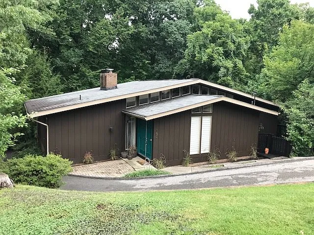 162 Honeysuckle Ln photo 1