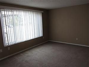 1st image of 14610 SE 1st St APT 1