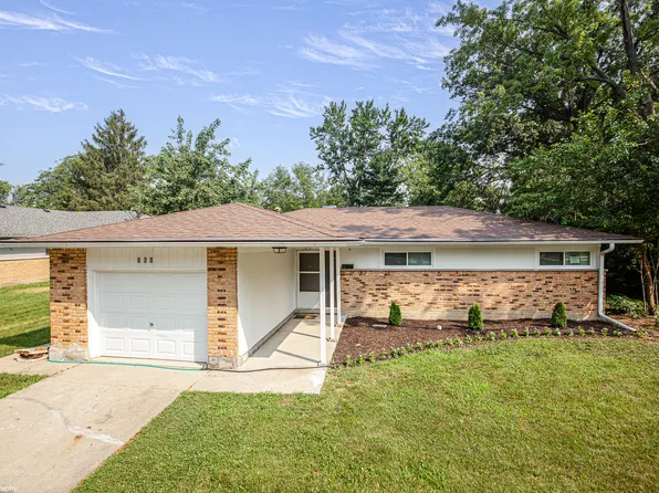 560 Lakewood Blvd, Park Forest, IL 60466