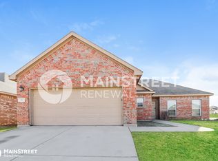 293 Edison Ln, Crowley, TX 76036