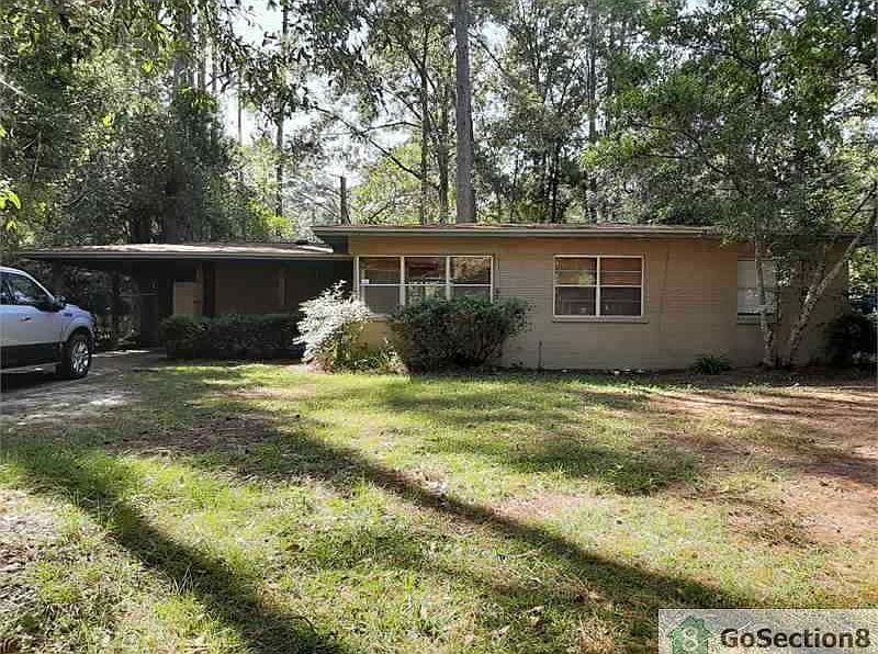 1st image of 715 Cochran Dr