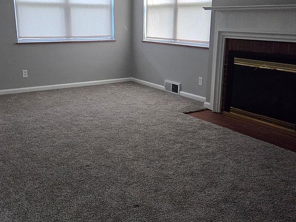 3rd image of 3100 Griesmer Ave