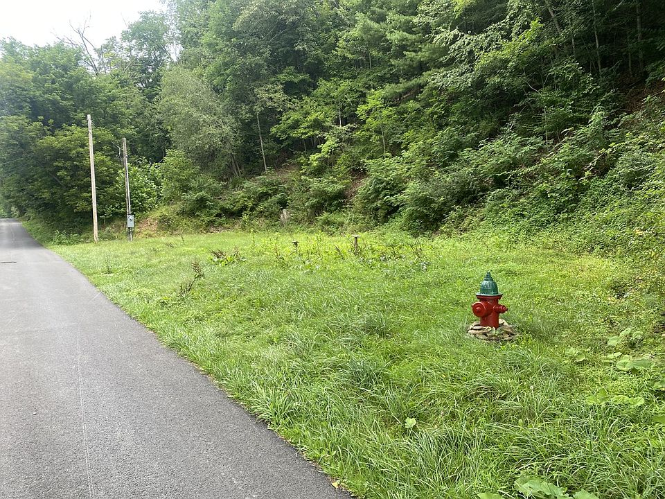 2nd image of 427 4th Ave