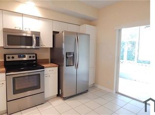 9836 NW 56th Pl, Pompano Beach, FL 33076