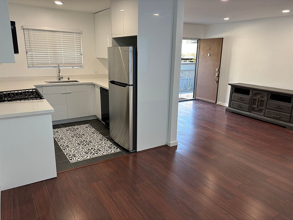living room and New kitchen