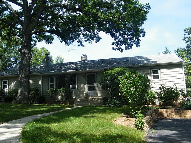 1st image of 318 Hiawatha Dr