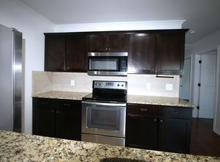 937 Robineta Ln, Gunter, TX 75058
