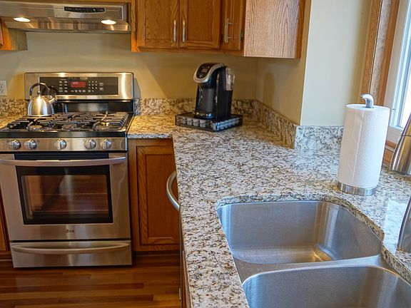 4th image of 4337 Livingston Dr