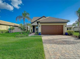 10933 Clarendon St, Fort Myers, FL 33913