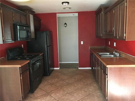 3rd image of 1808 Shreya St