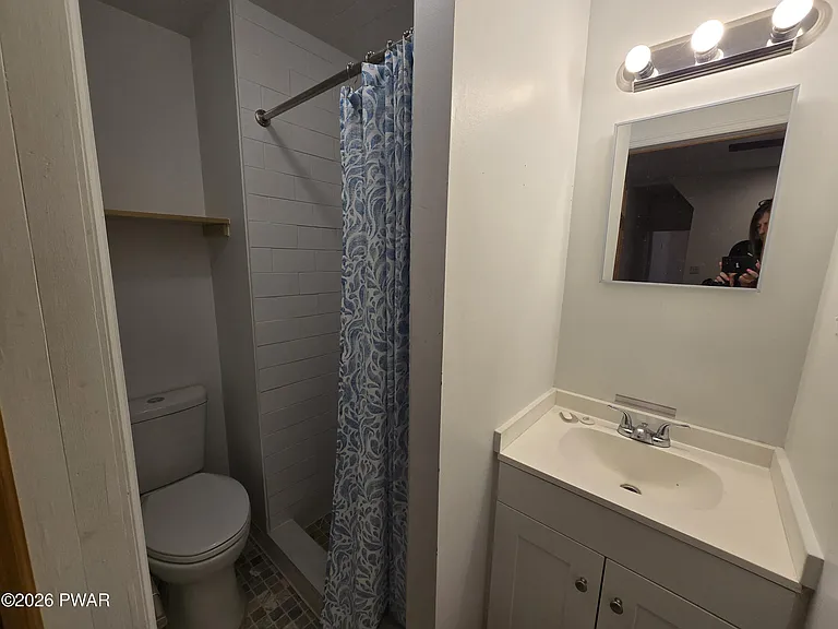1121 Monroe Ave #1 — Photo 6
