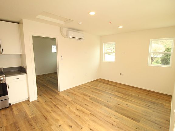 4th image of 267-269 W Park Row Ave #A-d
