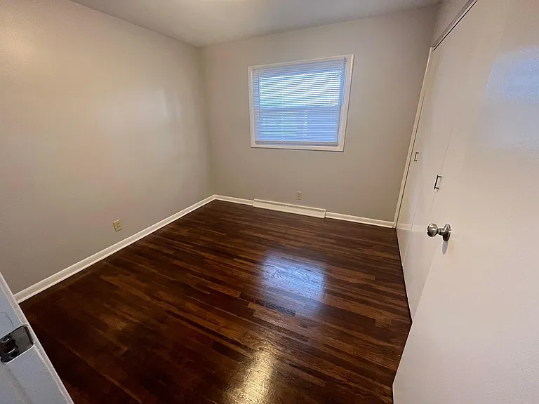 424 Archdale Ave — Photo 13